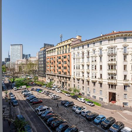 Binario Verticale Милано Екстериор снимка